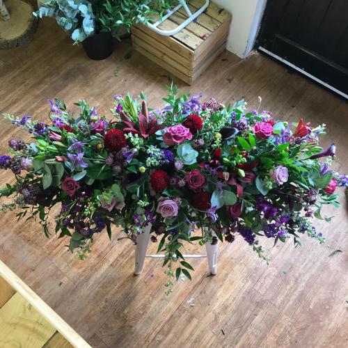 Red & Purple Coffin Spray