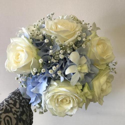Modern blue and white bouquet
